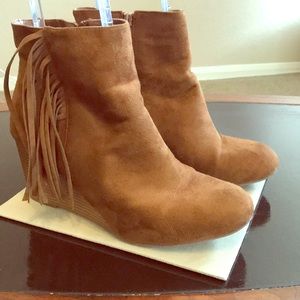 Brown, fringed, wedge ankle boots size 11